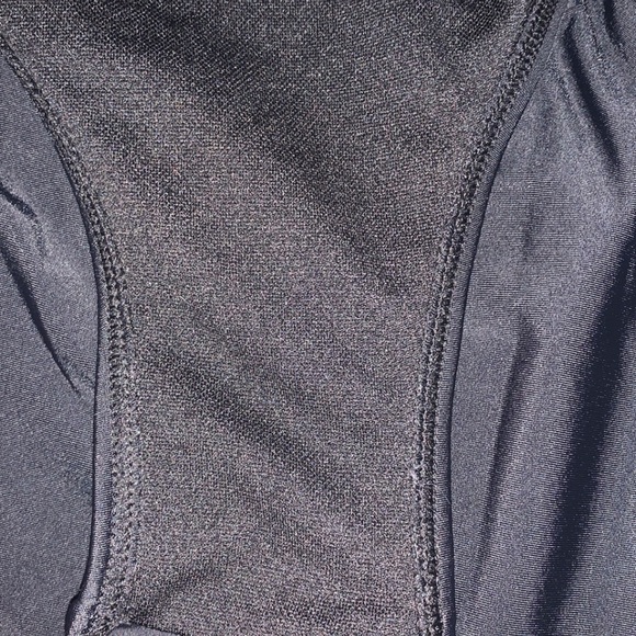 Bathing suit - Picture 2 of 2